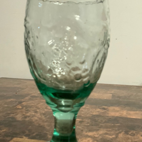 Vintage Libby  Green Water Glass Goblets Orchard Fruit 7" tall 12 fl oz - Picture 1 of 2
